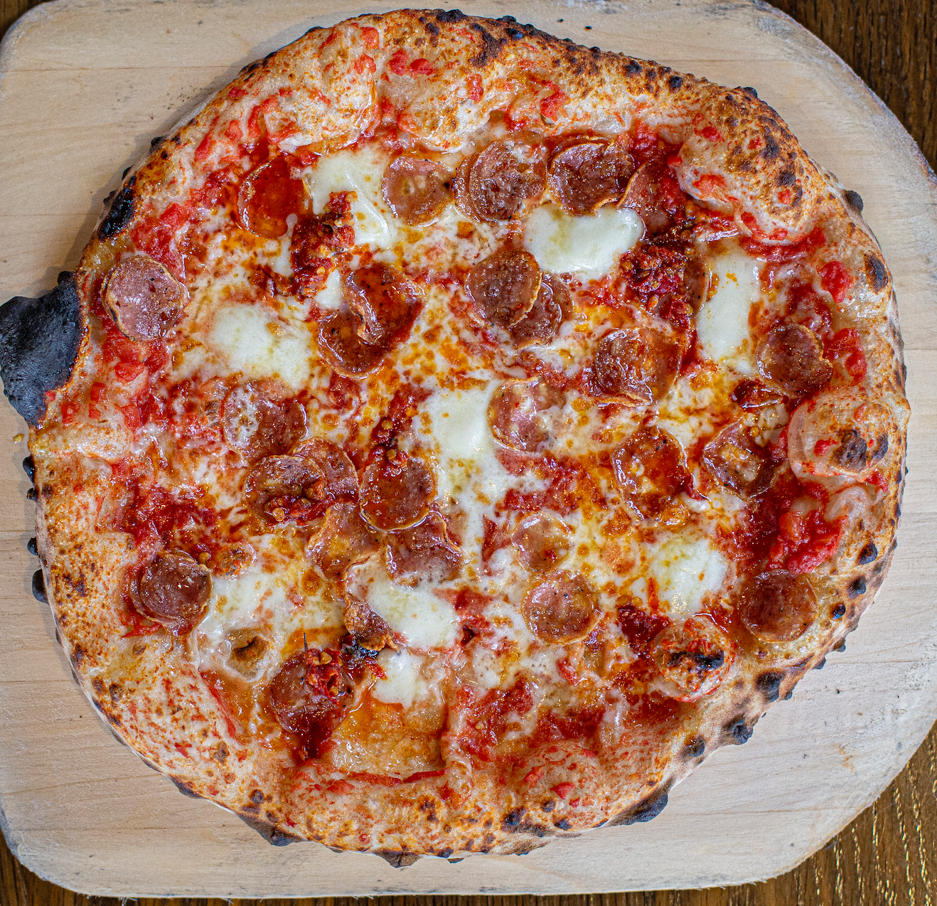 Margherita pizza, overhead
