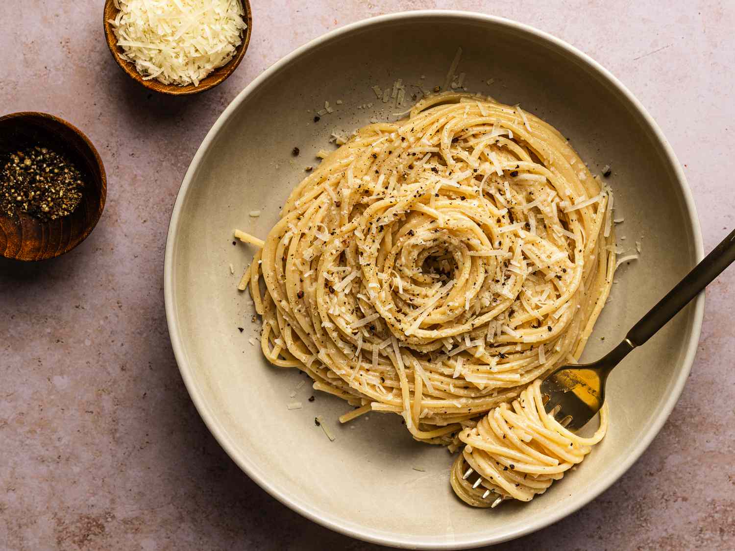Cacio e Pepe in the pan