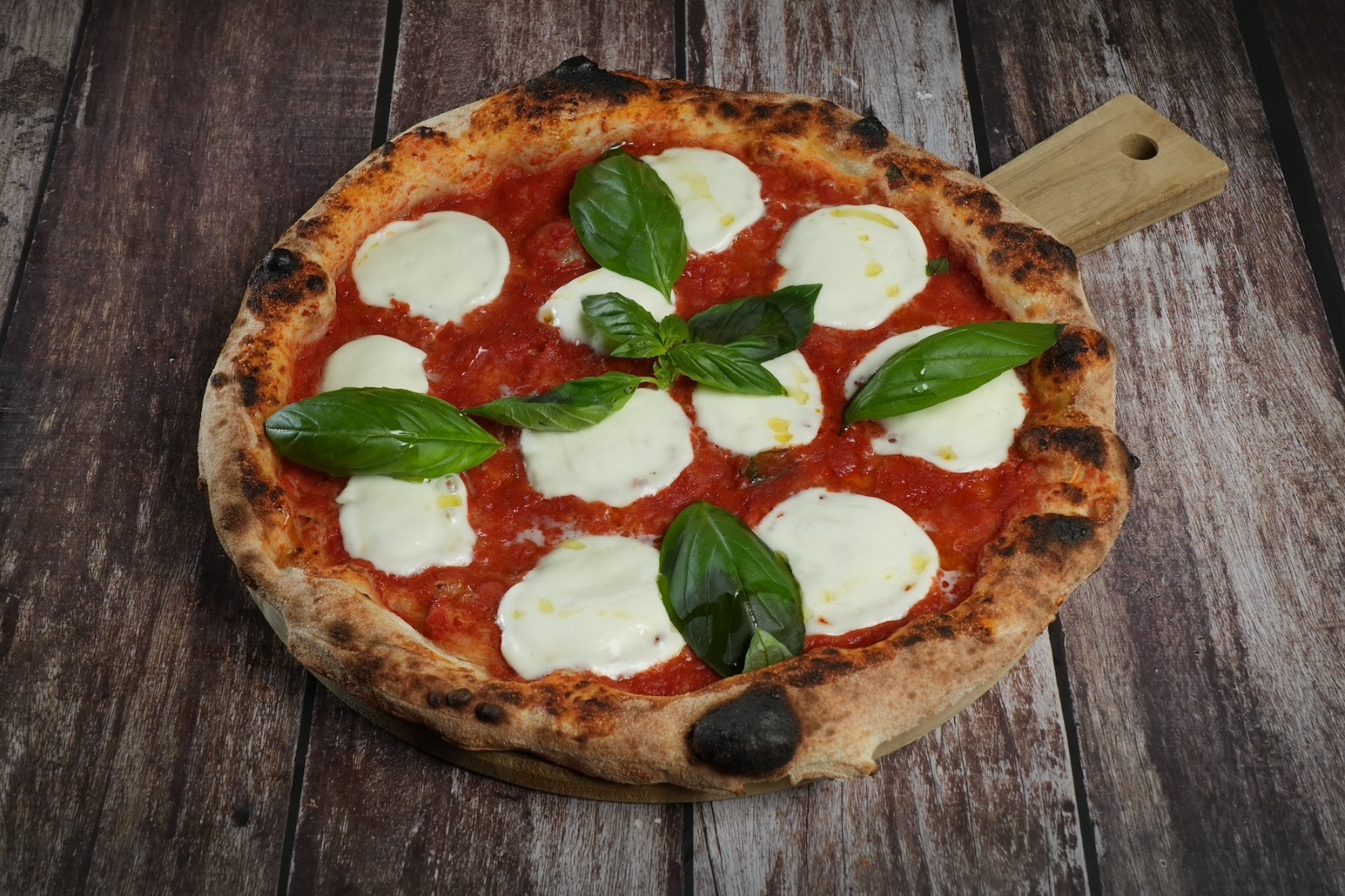 Margherita and Bufalina side by side